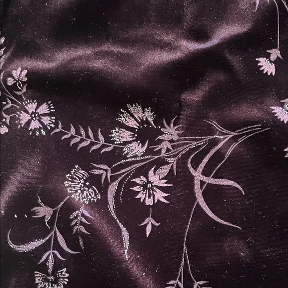Elegant Floral Purple Velvet Dress - Picture 3 of 4